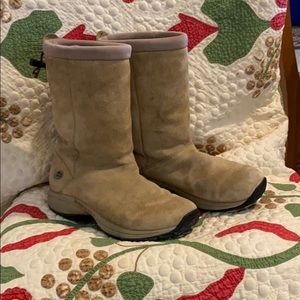 Merrell pull on winter boots sz8